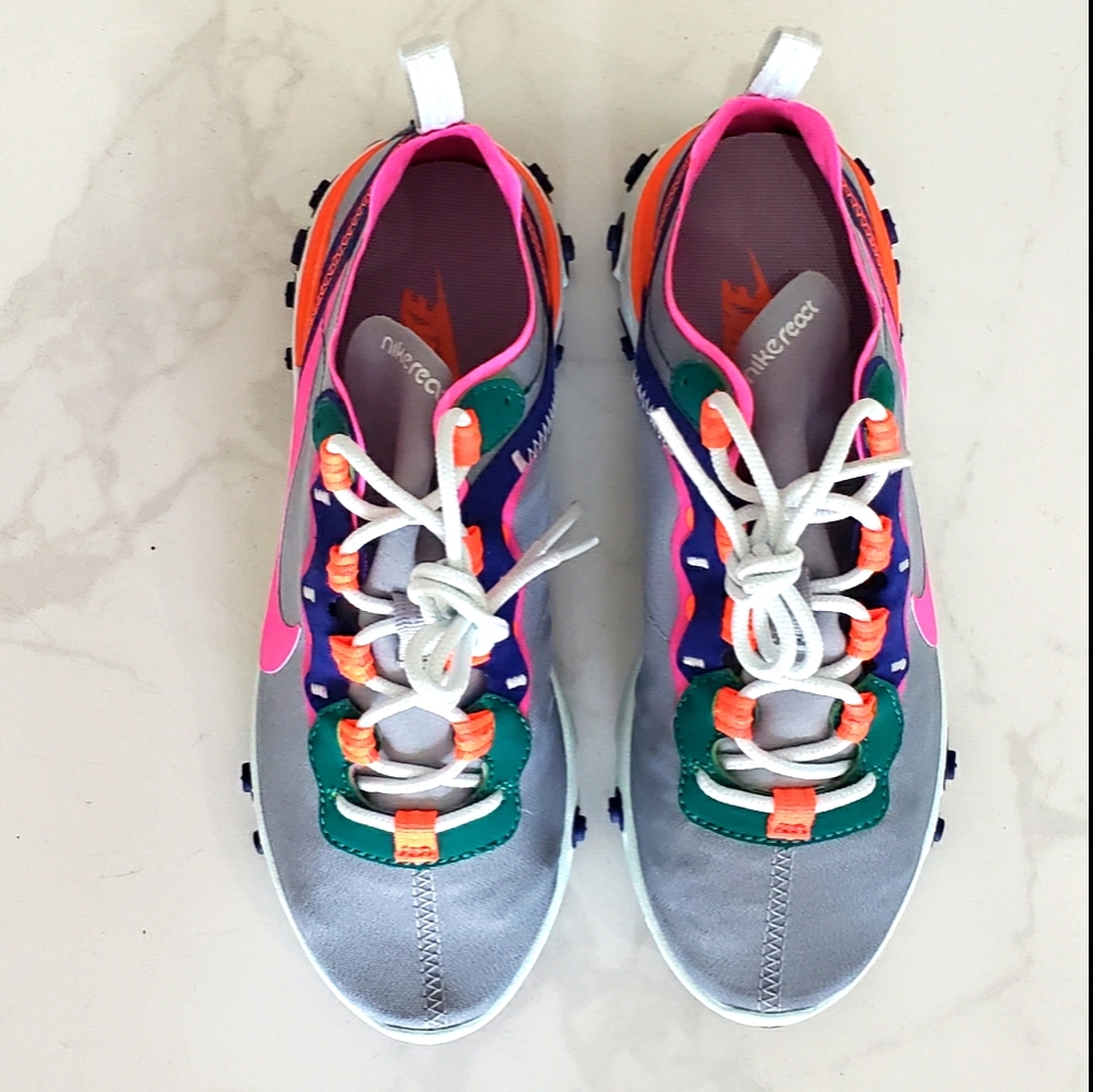 Nike women React Element 55